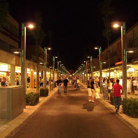 Located A Few Meters From The Center And The Sea - Place Included 公寓 *